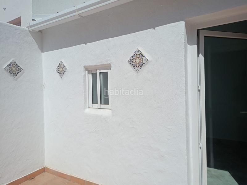 Foto a36cb33a-64b3-4b98-8daa-312cdfb3035e. Casa adosada encantadora casa reformada 3 dormitorios, terraza y patio andaluz a 5 min del centro en Alozaina