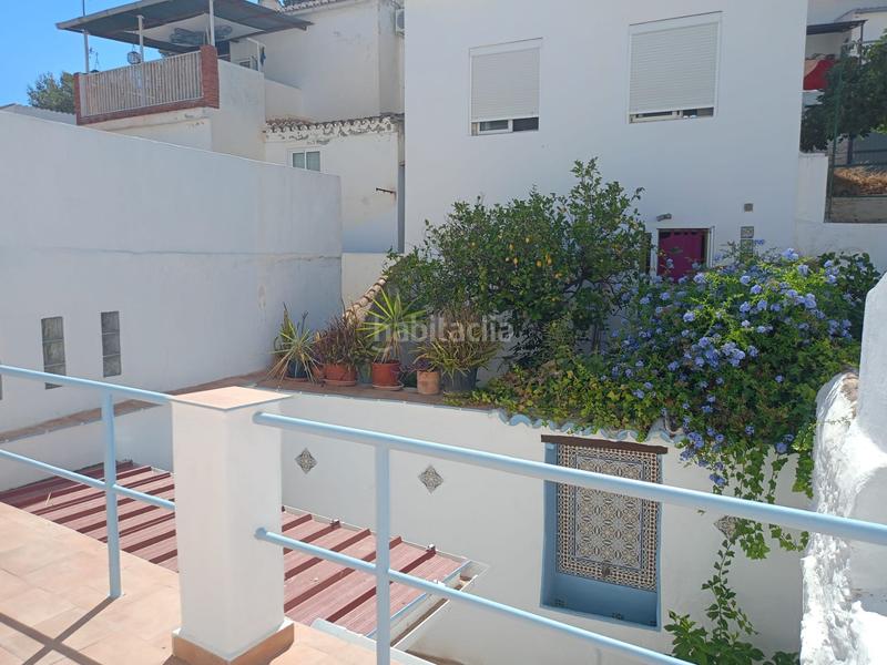 Foto ed07dfff-cda2-428f-87ee-3e05d1aab9d7. Casa adosada encantadora casa reformada 3 dormitorios, terraza y patio andaluz a 5 min del centro en Alozaina