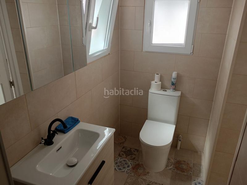 Foto fa2cdf96-56d0-4f55-b019-3ec5e08eae38. Casa adosada encantadora casa reformada 3 dormitorios, terraza y patio andaluz a 5 min del centro en Alozaina