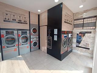 Traspàs Local Comercial a Manantiales-Estación de Autobuses. Oportunidad de negocio en el centro de torremolinos! traspaso de