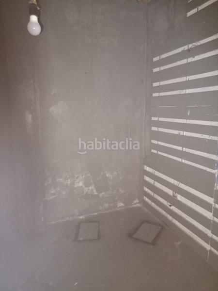 Foto fbe9ce6d-cad1-484f-8b32-0c5aca2c488e. Local comercial zona el corte inglés! local comercial con posibilidad de cambio a vivienda en calle mármoles centro !! en Málaga