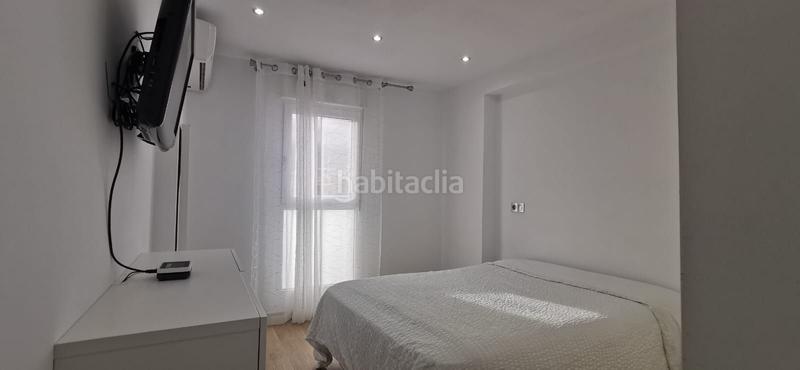Foto b28fad4f-a3d7-4ba7-86fd-67cbbf9a0910. Piso moderno apartamento 1 dormitorio, reformado con vistas despejadas en Benalmádena