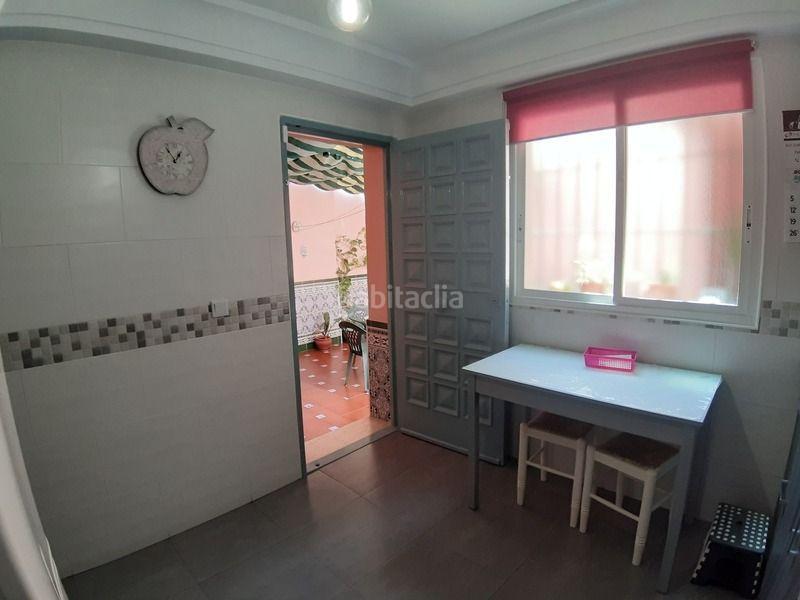 Foto bc3638c5-c959-497a-beb7-79bbcfa90026. Casa adosada oportunidad única en Los Boliches!! adosado de 4 dormitorios a 300m de la playa con terraza, patio privado y garaje en Fuengirola