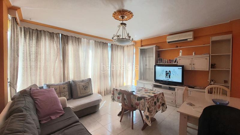 Foto 9e03716c-72f1-44d8-be05-793554270a8d. Piso gran apartamento de 3 dormitorios con terraza a solo 700m de la playa! en Fuengirola