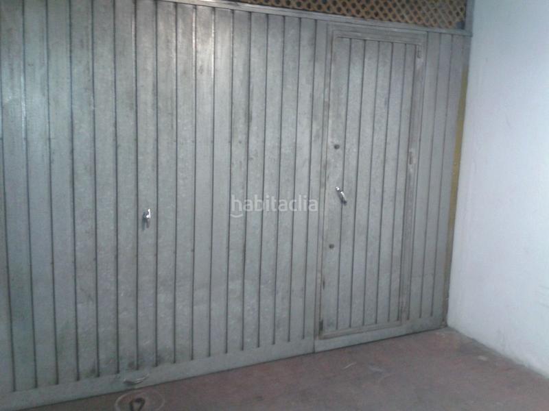 Foto 9a9398f3-4237-4f8b-9b74-5634ff0a9f2d. Parking coche plaza de garaje en venta centro en Fuengirola