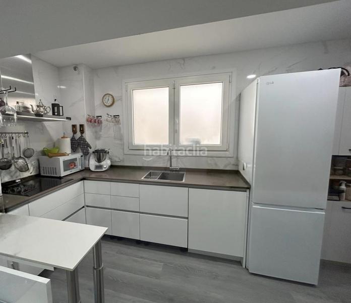 Foto 988d6cf2-85ee-48f2-8db0-83e6382a699a. Piso oportunidad inversores!! piso totalmente reformado con 2 habitaciones, en estupenda zona de carranque junto a avenida andalucía en Málaga