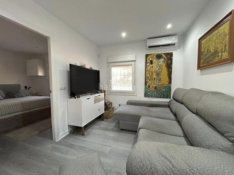 Foto bc87cba1-0dca-4f83-8176-c63fba98b029. Piso oportunidad inversores!! piso totalmente reformado con 2 habitaciones, en estupenda zona de carranque junto a avenida andalucía en Málaga