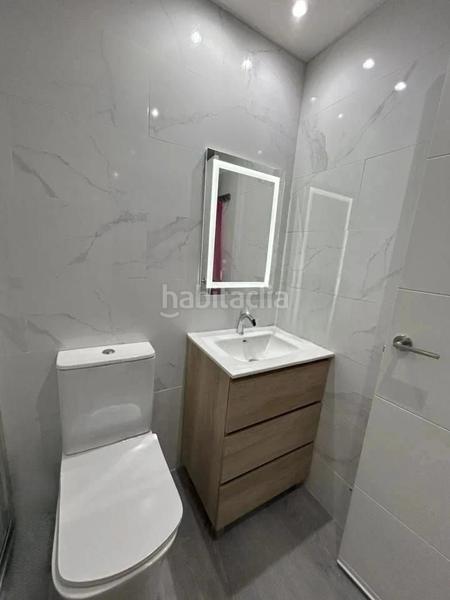 Foto d2fc23fa-04f3-418e-83cf-d39bbdeb195d. Piso oportunidad inversores!! piso totalmente reformado con 2 habitaciones, en estupenda zona de carranque junto a avenida andalucía en Málaga