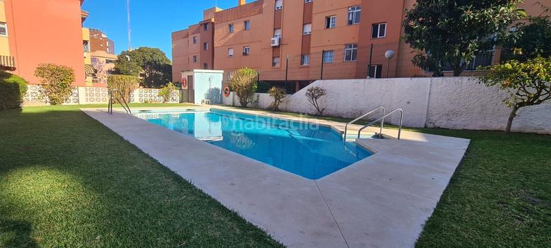 Foto ef0b2594-efe0-445c-aa33-5598b6d579d5. Piso amplio piso a reformar en el centro con 3 habitaciones, piscina y parking en Torremolinos