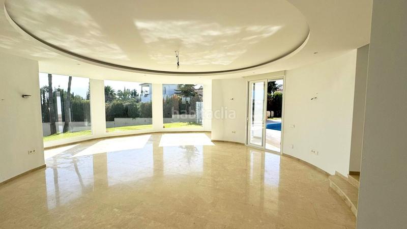 Foto 393f4732-e7e3-40d3-bf1c-36dea6b5bd08. Xalet amb calefacció piscina a Paraiso - Barronal Estepona