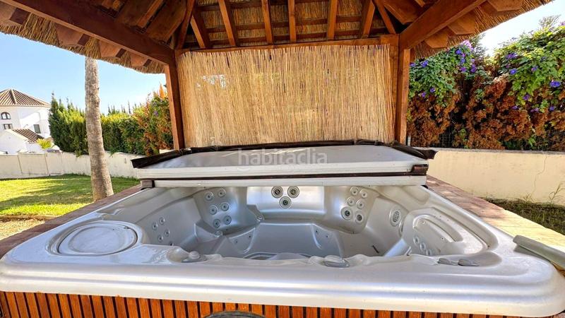 Foto b878b04b-8d7a-471f-a8e4-e2092a90ca01. Xalet amb calefacció piscina a Paraiso - Barronal Estepona