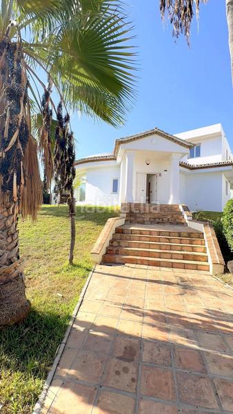 Foto c12d8d90-75c1-4758-9b6d-828084245569. Xalet amb calefacció piscina a Paraiso - Barronal Estepona