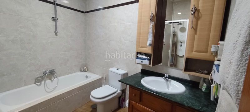Foto ed785ff2-4bad-4ebb-88e5-f2a030286bd7. Casa adossada amb calefacció a Coín