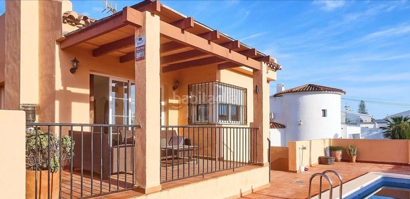 Foto 6c5a6f3d-2e74-40f4-9364-9421858e245e. Casa amb calefacció piscina a El Faro de Calaburra - Chaparral Mijas