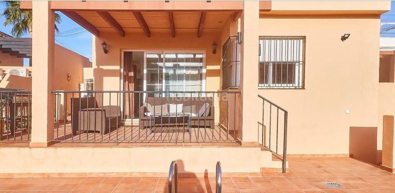 Foto cd692ac5-1e6f-441b-a6dc-b710ce889179. Casa amb calefacció piscina a El Faro de Calaburra - Chaparral Mijas