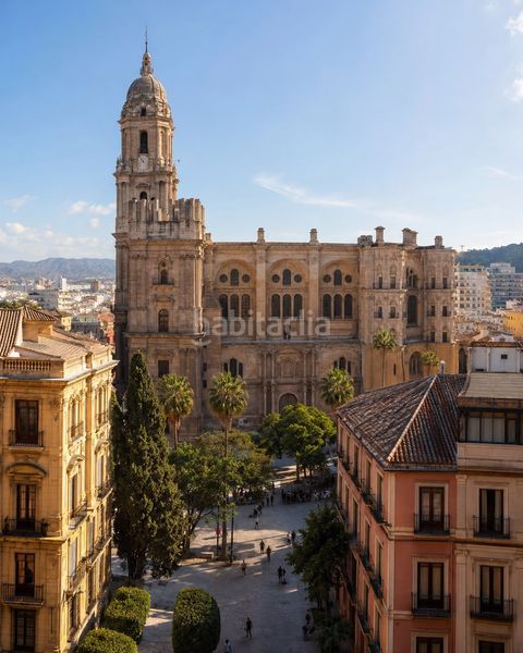 Foto 04e16119-af8b-43ff-abca-6b5b6e0eba0b. Edifici a Ensanche Centro - Puerto Málaga