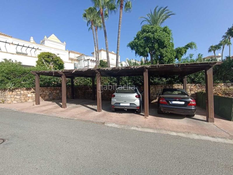 Foto 58d26503-e8e2-40c7-8122-51bd5341ea0c. Casa amb calefacció aparcament piscina a La Concha - Resina Golf Estepona