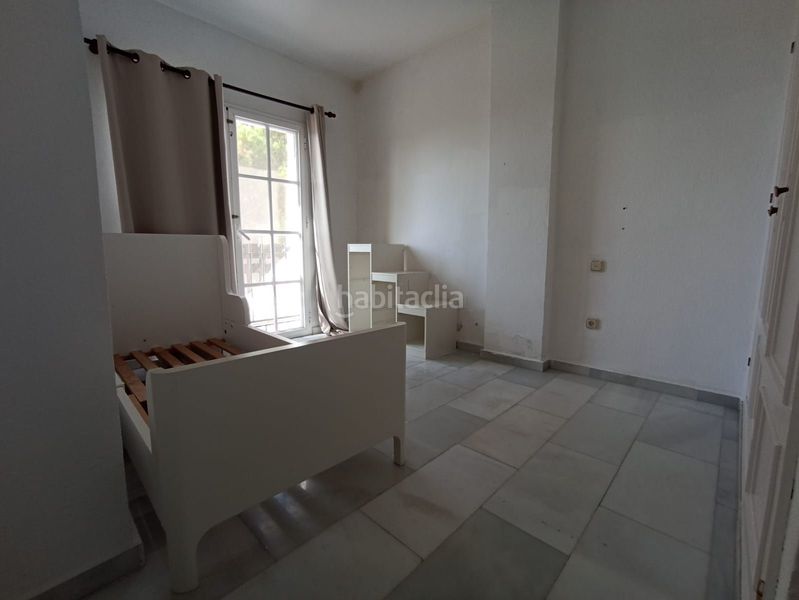 Foto daa77a46-157f-4610-a2ef-837fef725c2b. Casa amb calefacció aparcament piscina a La Concha - Resina Golf Estepona