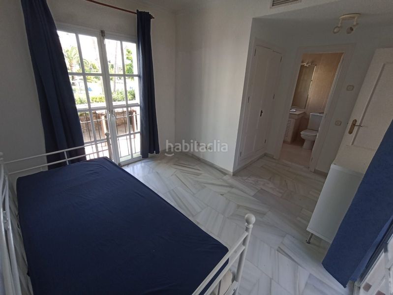 Foto dd9d6605-8aee-4b33-95c8-0dec601eced6. Casa amb calefacció aparcament piscina a La Concha - Resina Golf Estepona