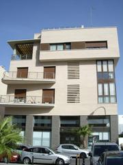 Affitto Piccolo appartamento in Calle doctor fleming 6. Paseo maritimo vistas al mar