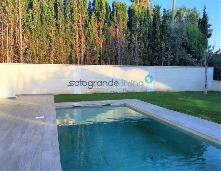 Foto 93193b44-15f4-412e-9f54-cb22c6f1ae5e. Chalet with heating parking pool in Sotogrande alto Sotogrande