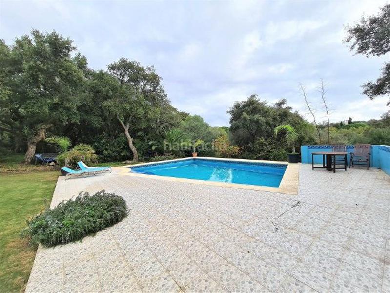 Foto 5471719a-9166-4e05-88e6-7861dbc81161. Xalet amb aparcament piscina a Sotogrande alto Sotogrande