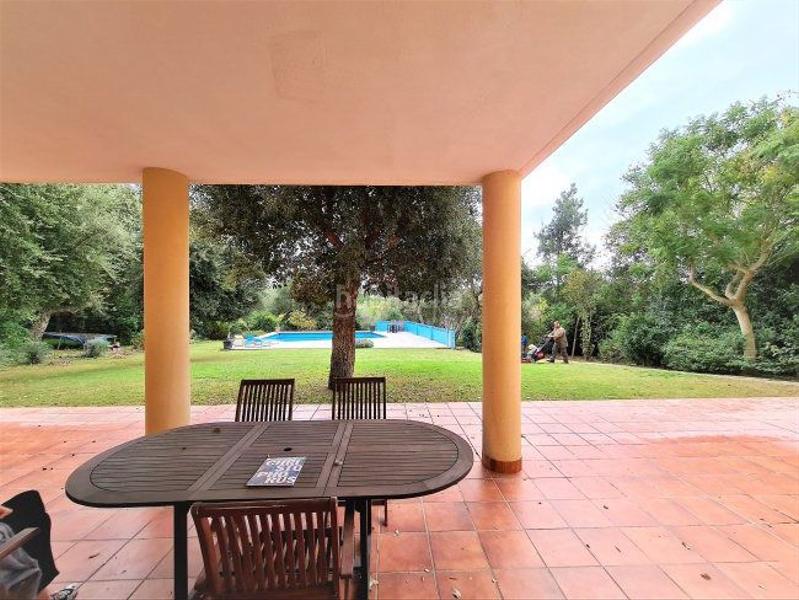 Foto 7e946420-24a1-4447-a619-3ef8fea4fd1a. Xalet amb aparcament piscina a Sotogrande alto Sotogrande