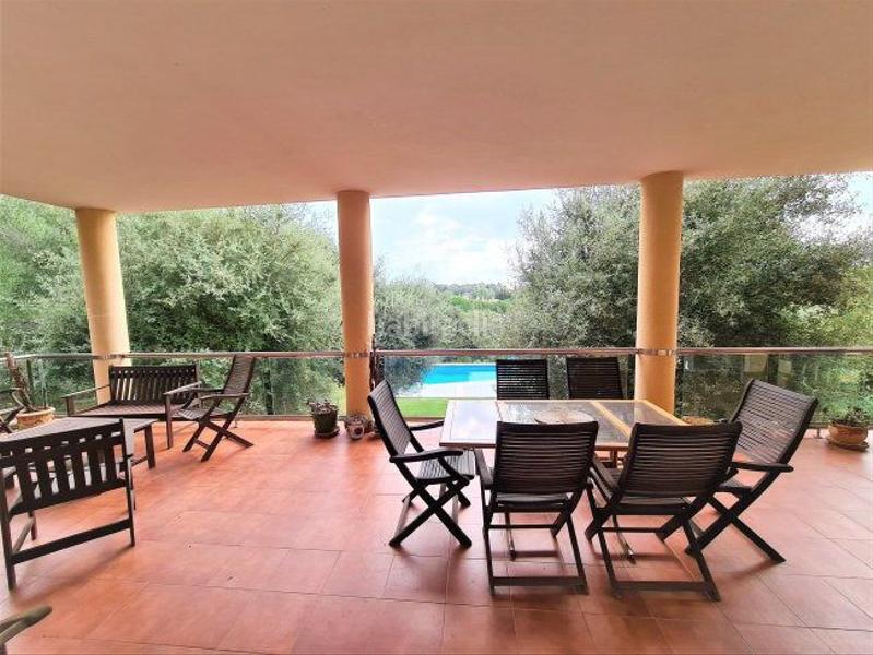 Foto e17378eb-dd5b-4441-a82a-bd993ff5c599. Xalet amb aparcament piscina a Sotogrande alto Sotogrande