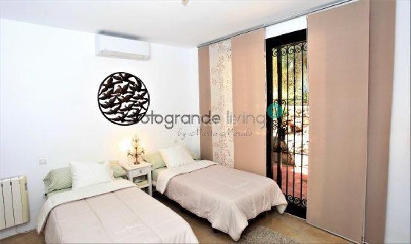 Foto cd7f9d15-e2e4-470c-ae92-7cfc6514840b. Chalet villa en venta en Chullera, 4 dormitorios. en Manilva