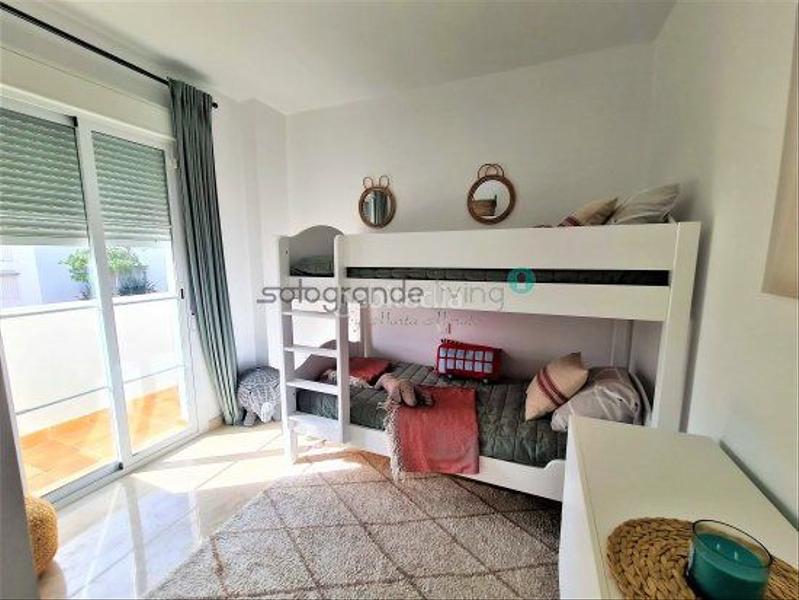 Foto 0219458a-c1e4-40a6-b27f-5ea125703e1f. Apartamento  en venta , 3 dormitorios. en Manilva