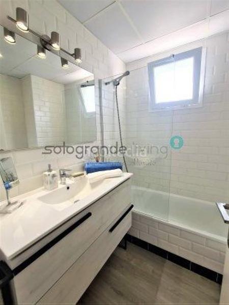 Foto 3d2d006c-7a0b-47c0-9b75-cabcb8a59eb5. Apartamento  en venta , 3 dormitorios. en Manilva