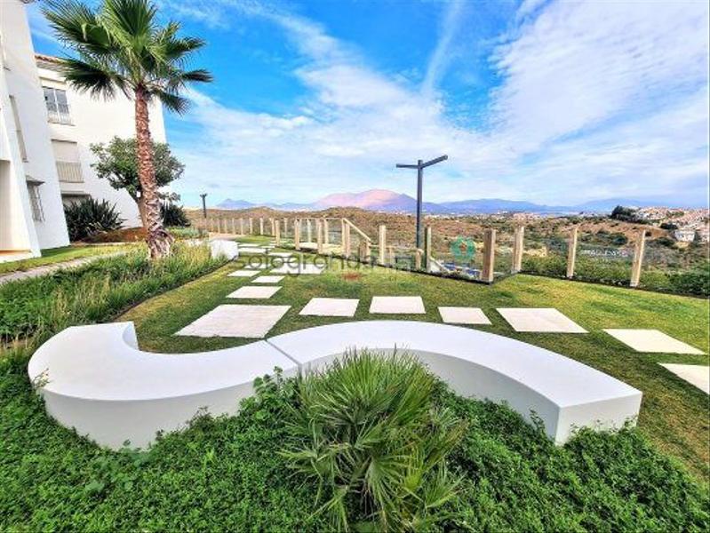 Foto 76820f2e-7e12-461f-bab4-9ac71e23758c. Apartamento  en venta , 3 dormitorios. en Manilva