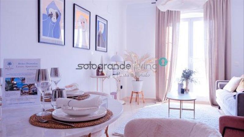 Foto cb52aed7-813d-436d-9502-9f491765bd00. Apartamento  en venta , 3 dormitorios. en Manilva