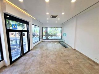 Geschäftsraum in San Enrique-Guadiaro-Pueblo Nuevo. Local en venta en guadiaro.