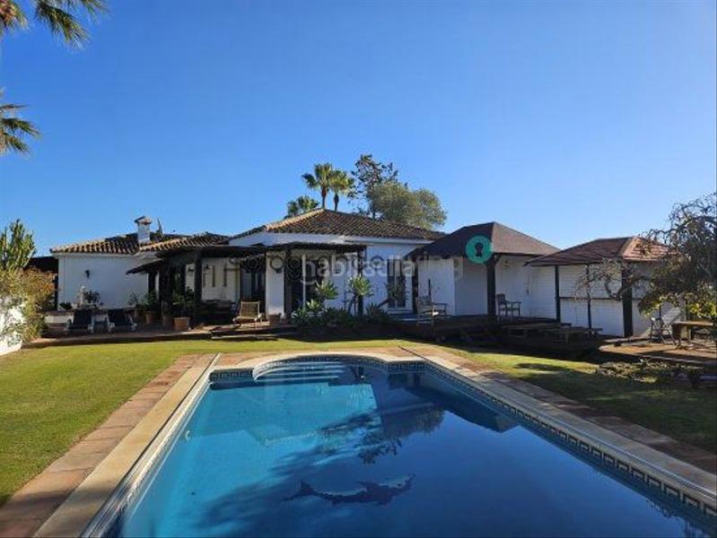 Foto 339d3112-ffbc-4180-a893-4e6770f80f6f. Chalet villa en venta costa, 6 dormitorios. en Sotogrande costa Sotogrande