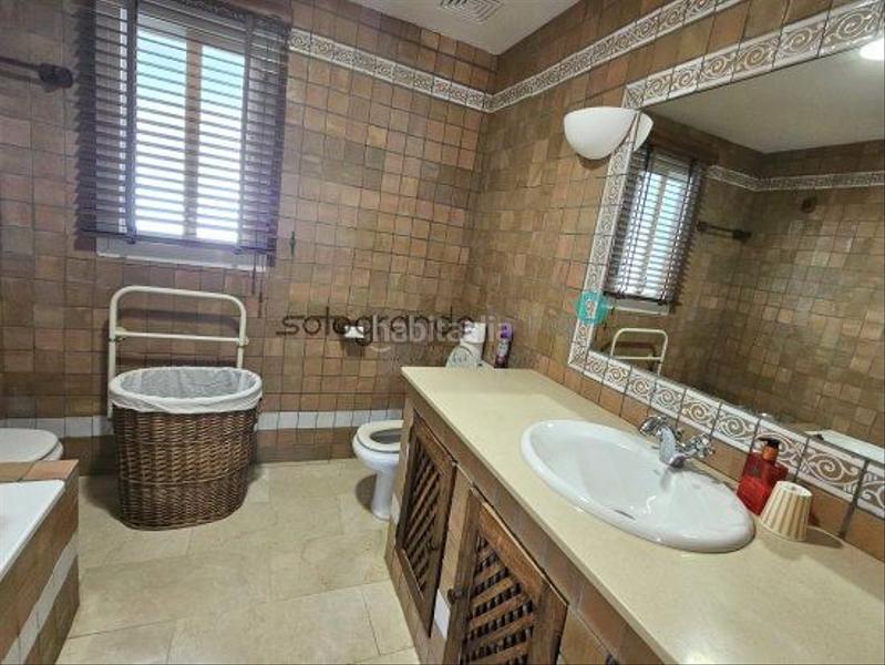 Foto 3f3c6f6a-9c3b-4bad-b02b-3f0c342ccda1. Chalet con riscaldamento piscina in Sotogrande costa Sotogrande