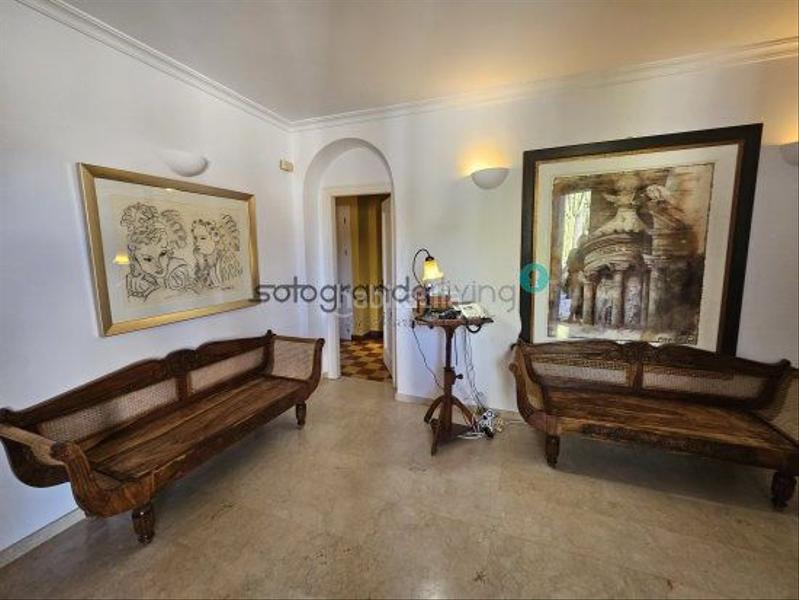 Foto 54836fc1-a9e9-43b2-b01c-b317a85f7f7f. Chalet villa en venta costa, 6 dormitorios. en Sotogrande costa Sotogrande