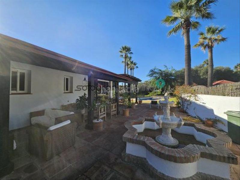 Foto 6c2faf86-00a6-492d-9e4d-005fa55d7181. Chalet con riscaldamento piscina in Sotogrande costa Sotogrande
