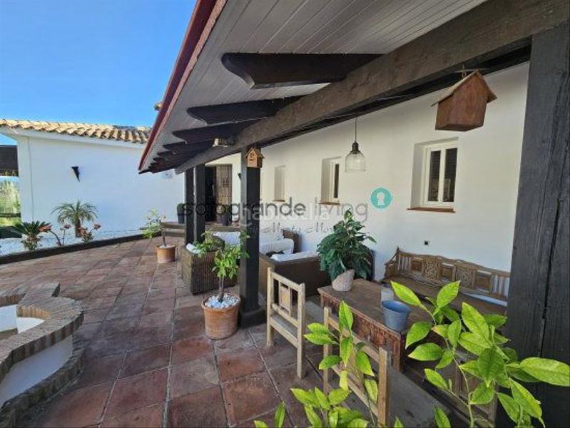 Foto 97c6fa53-f8e5-4a79-929b-1fa0156761ea. Chalet con riscaldamento piscina in Sotogrande costa Sotogrande