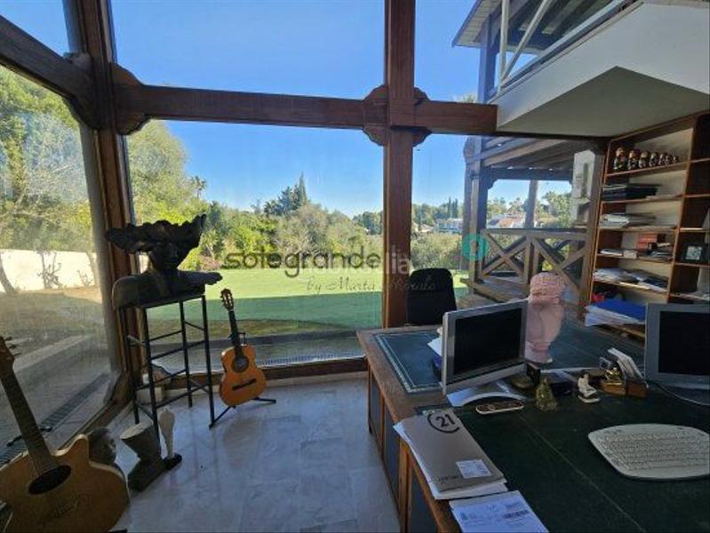 Foto bfdcf0fd-e80b-4a99-b9df-d13f8ba8e402. Chalet con riscaldamento piscina in Sotogrande costa Sotogrande