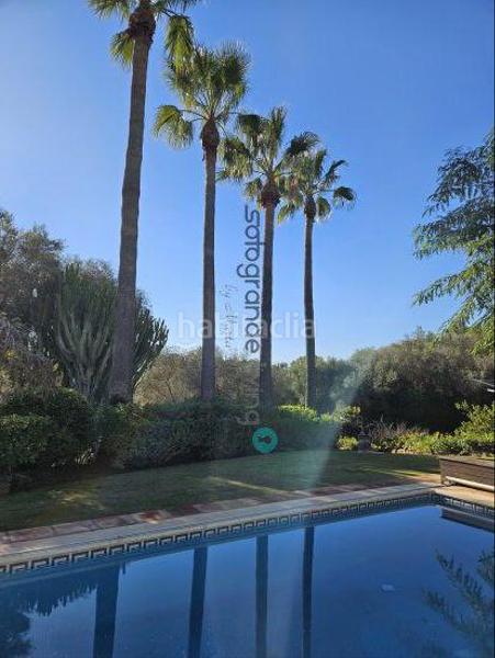 Foto c837dee8-3ec6-4a54-b1dc-17e392be0790. Chalet villa en venta costa, 6 dormitorios. en Sotogrande costa Sotogrande