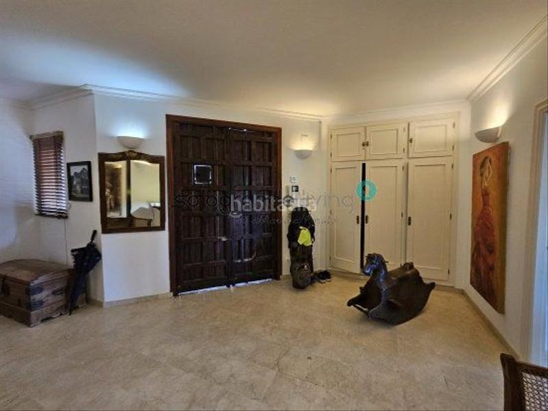 Foto f06ca93e-371c-440f-b6cb-68f1533a7ee9. Chalet con riscaldamento piscina in Sotogrande costa Sotogrande