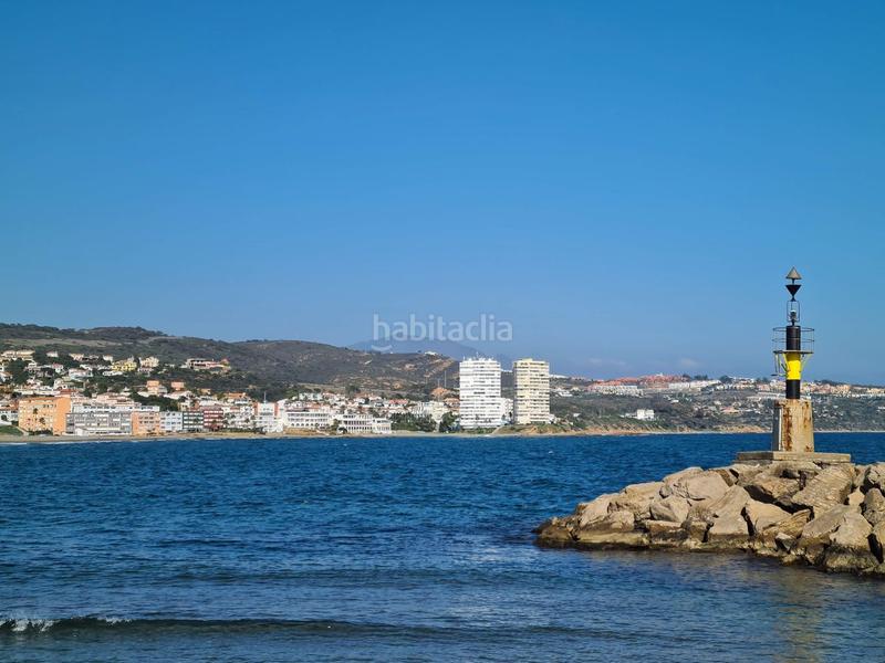 Foto 5ca73231-eae1-4e53-8d46-4d1400d36e30. Local comercial local en venta en torreguadiaro. en Sotogrande