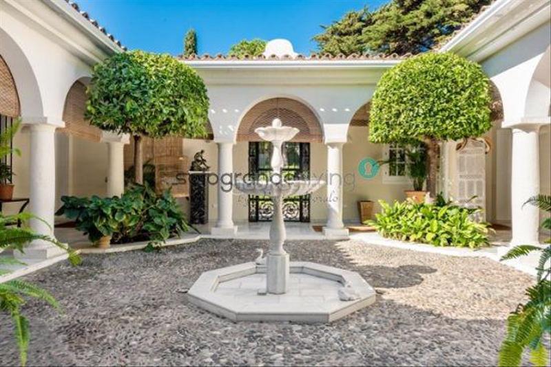Foto ac624081-80b3-43b1-9b8b-2721f8ccbe18. Chalet with parking pool in Sotogrande alto Sotogrande