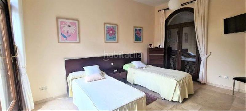 Foto d39cf5d7-481f-48e4-b152-128d2929b736. Chalet with heating parking pool in Sotogrande alto Sotogrande