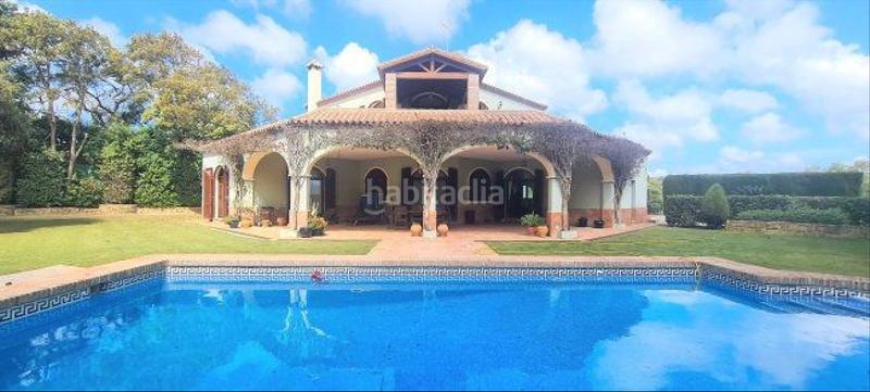 Foto f5a5edfa-d80e-47fe-9ee9-9940041a3a29. Chalet with heating parking pool in Sotogrande alto Sotogrande