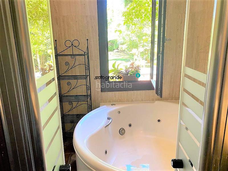 Foto a99fd19e-135e-4b3d-8a0a-cae752a613a8. Chalet con riscaldamento parcheggio piscina in Sotogrande alto Sotogrande