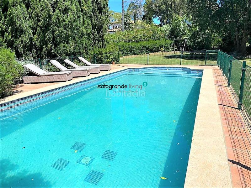 Foto c5dfe7d7-9ff9-4a3f-aa7a-bc55ff6f19cd. Chalet con riscaldamento parcheggio piscina in Sotogrande alto Sotogrande