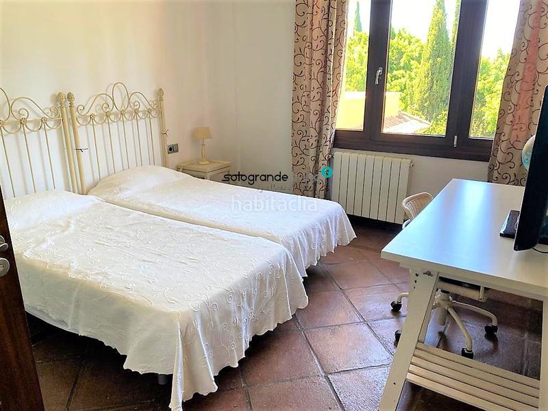 Foto d47f81e5-86ec-4026-b5be-557a989dc736. Chalet con riscaldamento parcheggio piscina in Sotogrande alto Sotogrande