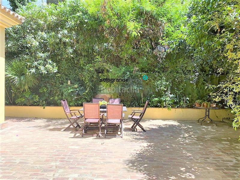 Foto f27f960a-8258-413c-b13d-b489cccbb8e8. Chalet con riscaldamento parcheggio piscina in Sotogrande alto Sotogrande